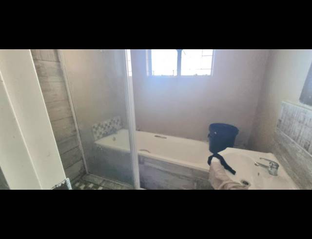 2 BEDROOM APARTMENT FOR SALE IN ELDORAIGNE